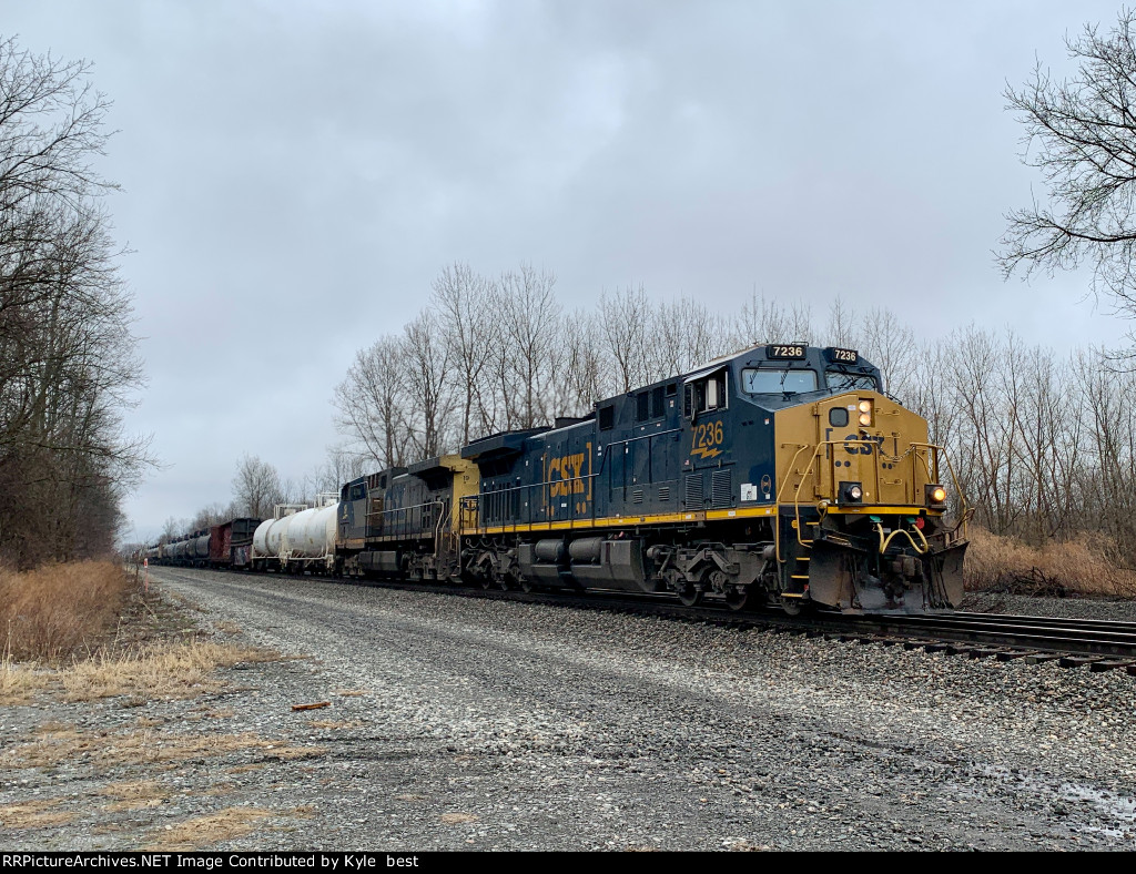 CSX 7236 on Q367